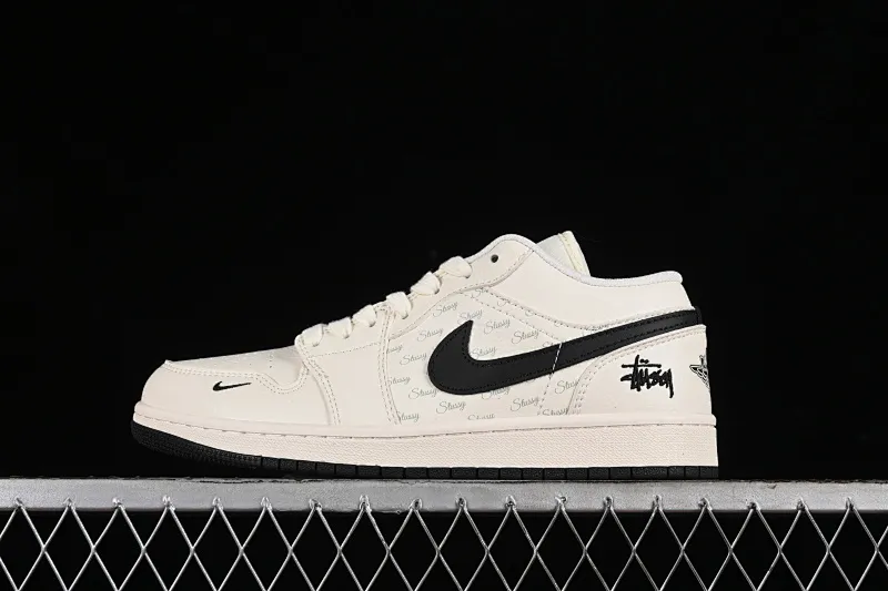 All categories Air Jordan Jordan series basketball shoes Air Jordan 1 Low High-end customized low-top sneakers Air Jordan 1 Low AJ1 Joe 1 Stusi joint-Mi black and white High-end customized low-top basketball shoes SJ9950-008